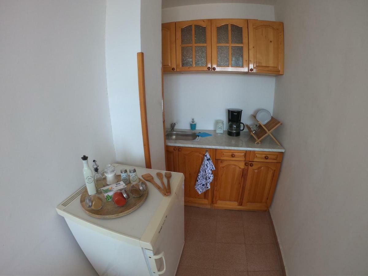 Apartment In St. Vlas With Terrace Sveti Vlas Dış mekan fotoğraf
