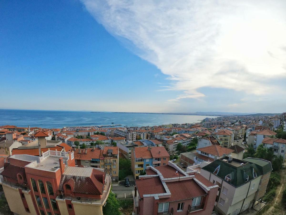 Apartment In St. Vlas With Terrace Sveti Vlas Dış mekan fotoğraf