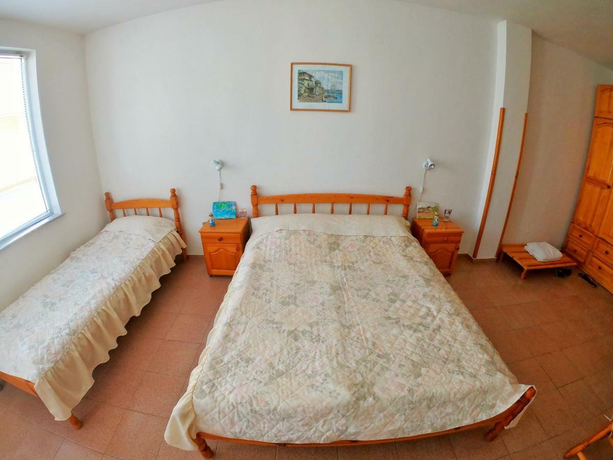 Apartment In St. Vlas With Terrace Sveti Vlas Dış mekan fotoğraf