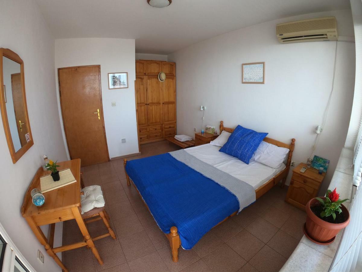 Apartment In St. Vlas With Terrace Sveti Vlas Dış mekan fotoğraf