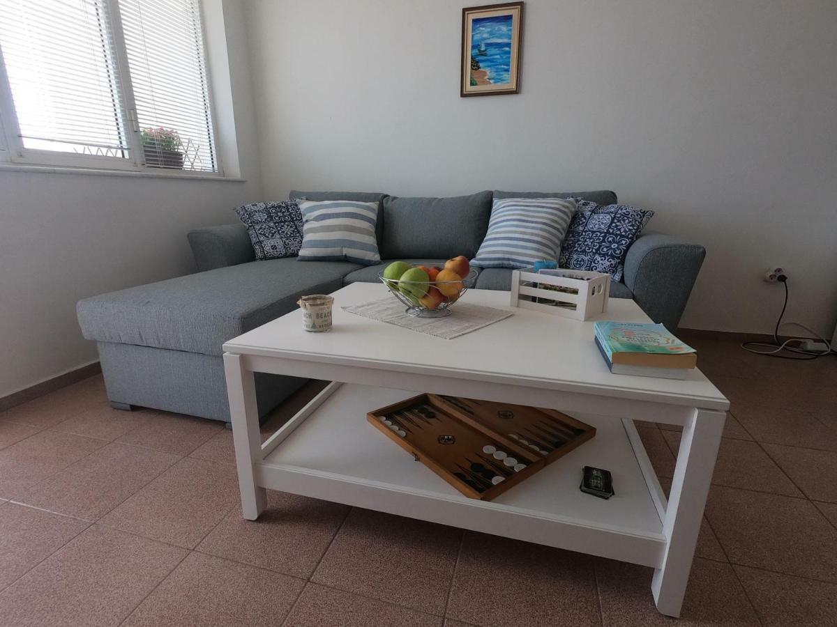 Apartment In St. Vlas With Terrace Sveti Vlas Dış mekan fotoğraf